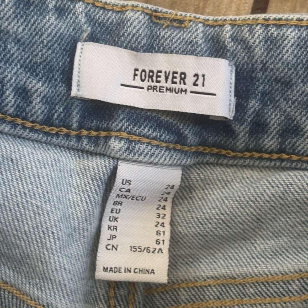 Forever 21 Heart Cut outStraight Leg Jeans - Picture 6 of 11